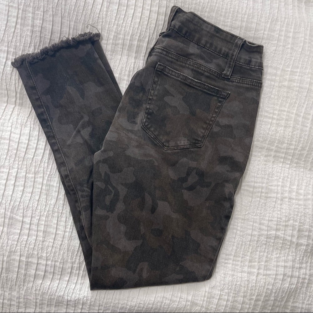 Camo Print Skinny Jeans